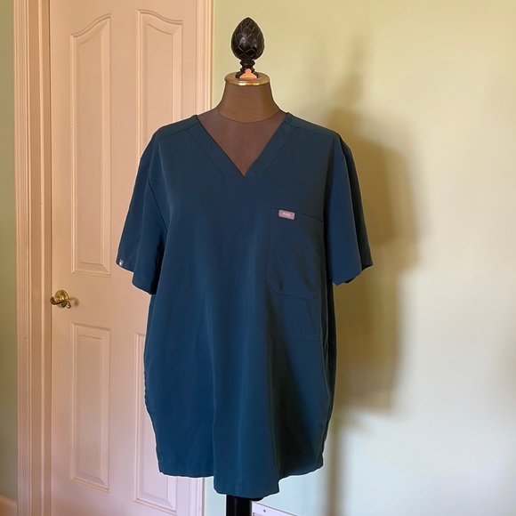 Figs Technical Collection Scrub - Picture 1 of 9